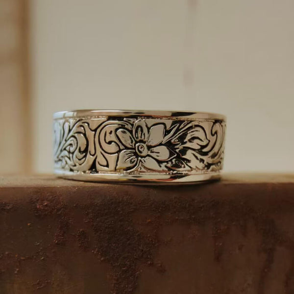 Western Floral Engraved Ring – Vintage Silver Cowboy Wedding Band