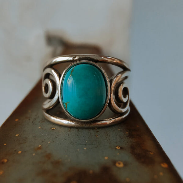 Curved Band Oval Turquoise Ring for Women