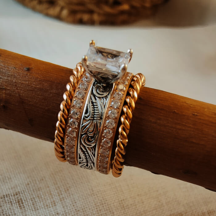 Rose gold twist band and silver engraved ring set with zircon stone