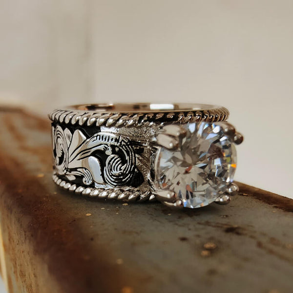 Western Engraved Silver Engagement Ring – Vintage Round Cut Statement Band
