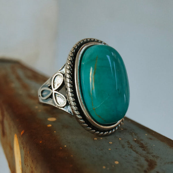 Clover Engraved Oval Women Turquoise Rings