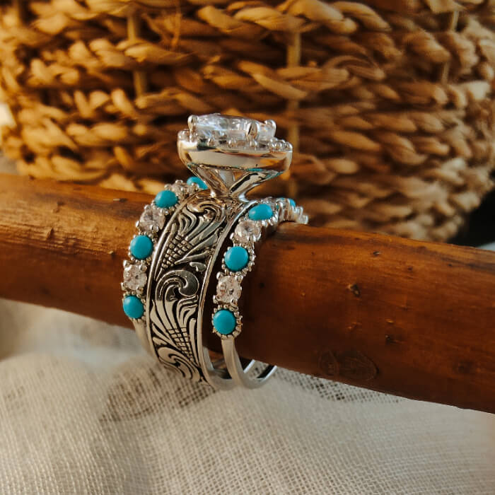 Western vintage 3-piece wedding ring set with turquoise and pear-cut diamond accents